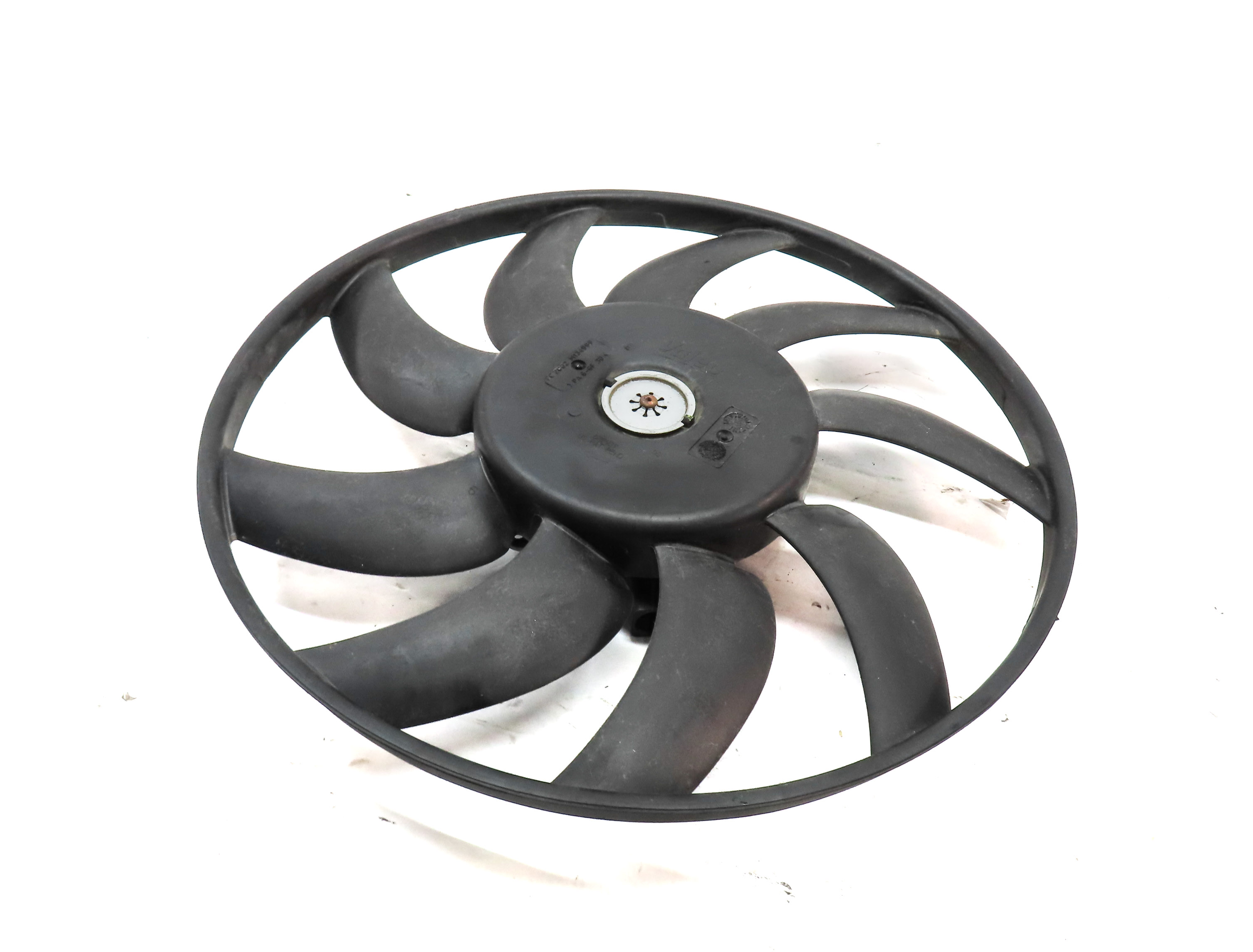 16-18 AUDI A6 Q3 (C7 8U) 2.0L TURBO ENGINE RADIATOR COOLING FAN MOTOR & BLADE — exact item pictured